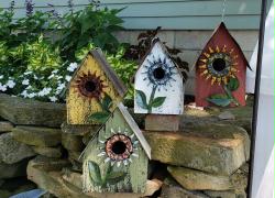 Sunflower Birdhouse