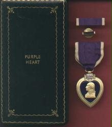 Genuine Vintage WWII Purple Heart Military Award medal in case box with ribbon bar and lapel pin