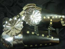 Rondell Splinted Arms with Maltese Cross Piercework
